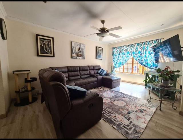 3 BEDROOM HOUSE FOR SALE IN NORKEM PARK